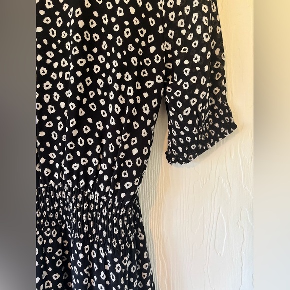 Black White Polka Micro Dot Leopard Print Ruffle Puff Sleeve Mini Boho Dress - Picture 9 of 12